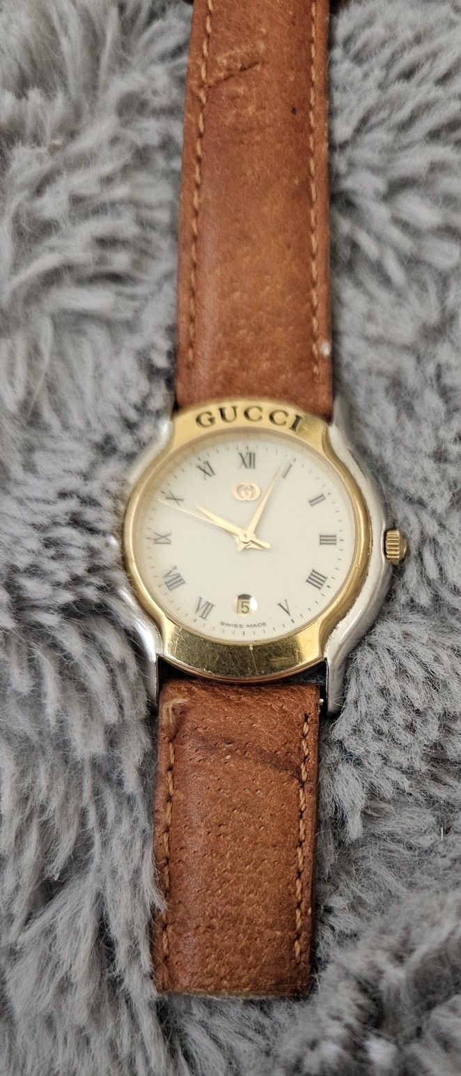 GUCCI WATCH
