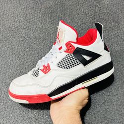Jordan 4 Retro 'Fire Red' 2020 (Sz 6.5M/8W)