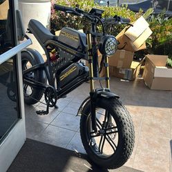 Brand New 2 batteries electric motor bike