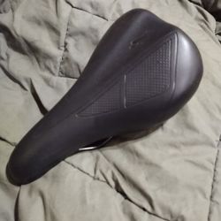 Like New Specialized Kids Saddle $15 FIRM