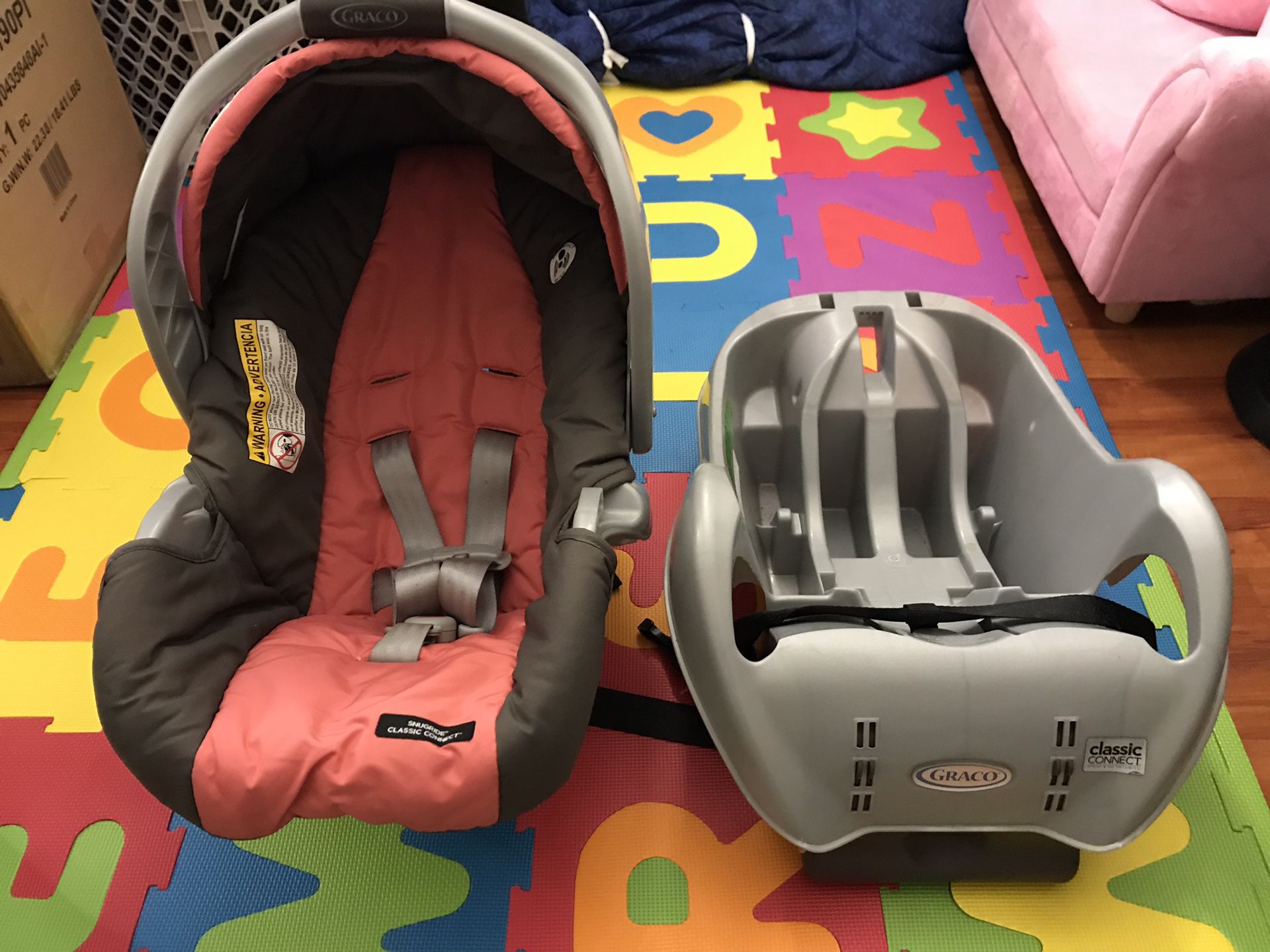 Graco baby infant toddler car seat...