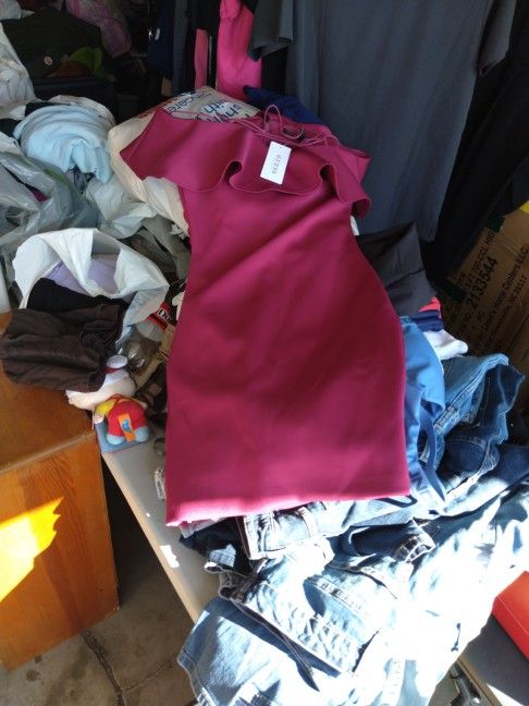 Cute New Guess Dress Size Small