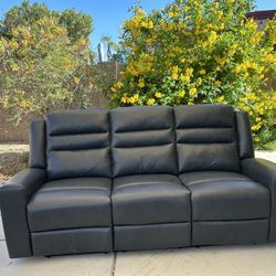 Markers Mark Leather Sofa 