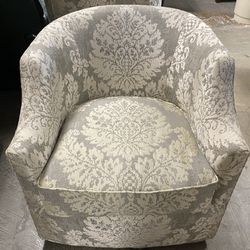 ARIA DESIGNS Swivel Chair