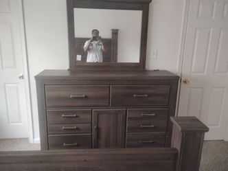 Queen bed frame with dressers and mirror