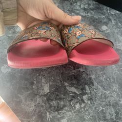 Authentic Gucci Girls Slides Bambi 