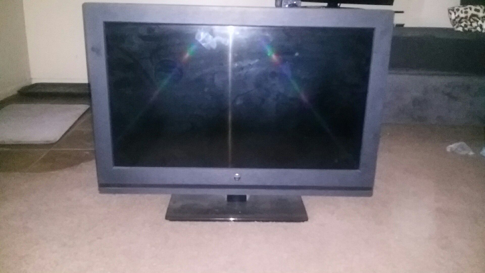 32 inch westinghouse tv