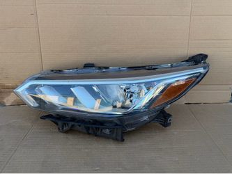2020,2021,2022,2023 Nissan Sentra Headlight/Foco Delantero,Lh Driver,Oem,Original (No Damage) Ask