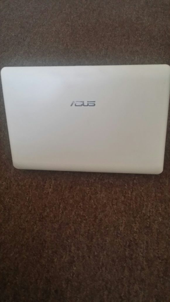 Asus Eee pc mini laptop