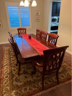8-Piece Cherry Wood Formal Dining Room Set (Table + 8 Chairs)