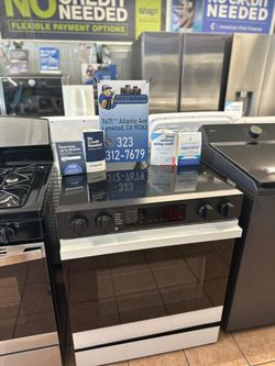 Samsung Bespoke 30 in. 5-Burner Element Smart Slide-In Electric Range in White Glass with Air Fry and Safety Knobs