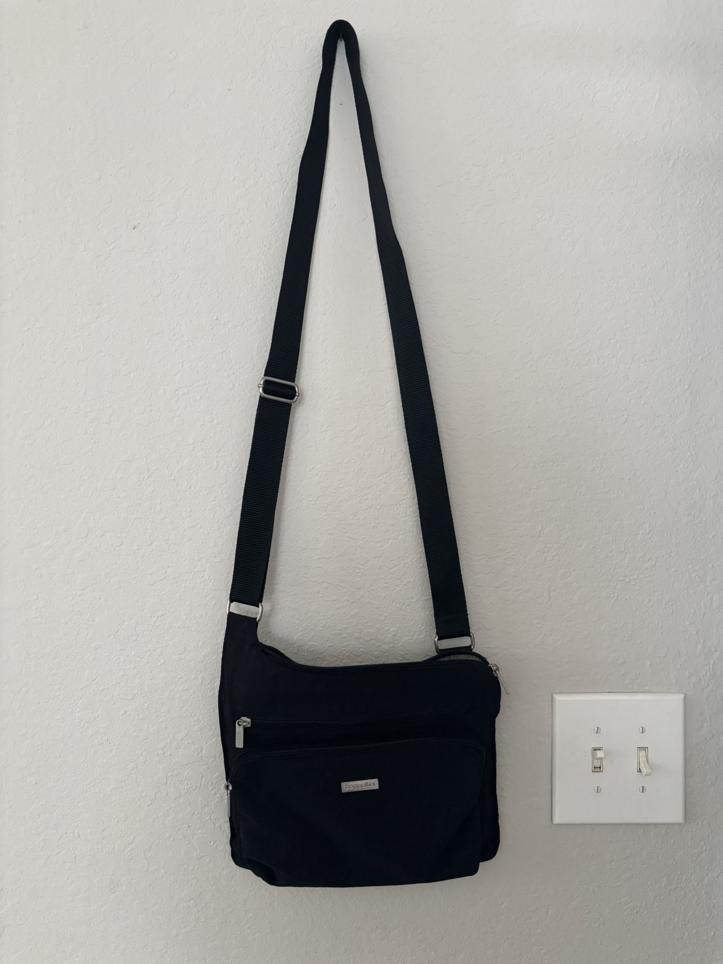 Baggallini Crossbody/purse