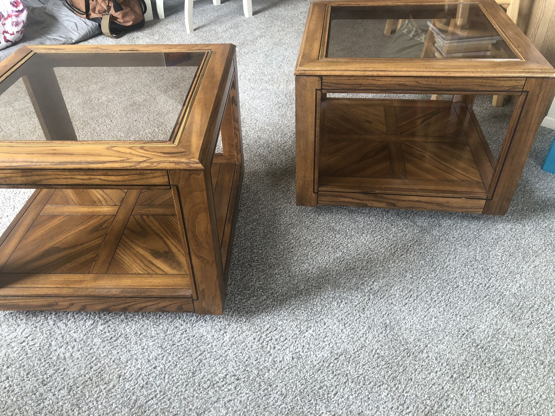 *Price Drop* Coffee Table Duo $20