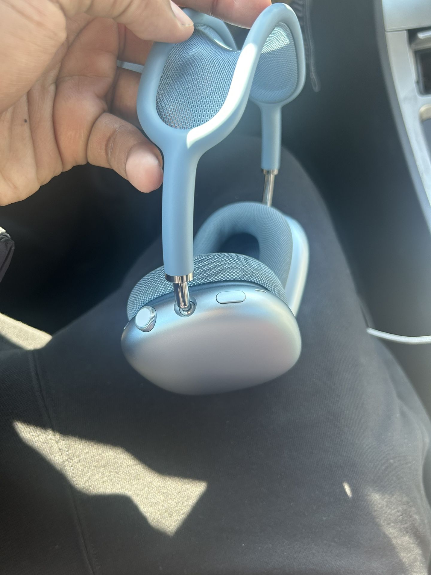 AirPod Maxes