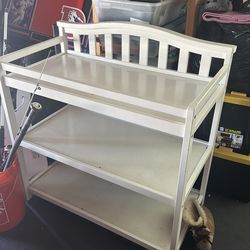 Baby crib side organizer