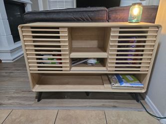 Media chest brand new