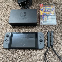 Nintendo Switch Coms With 2 Games