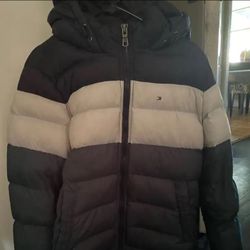 Tonmy hilfiger puffer hood