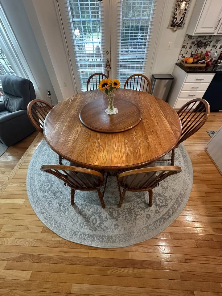 Vintage Keller Solid Oak Dining Table (64 Inches In Diameter) With 6 Chairs