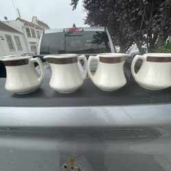 Pouring Cups 