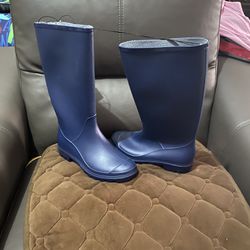 Rain Boots Size 6