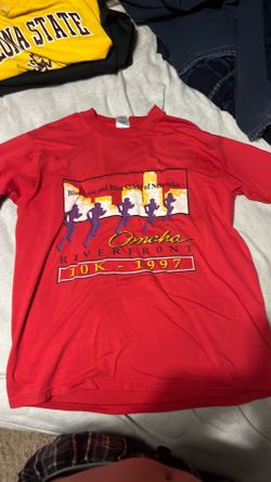 Fruit of the loom 1997 riverfront shirt
