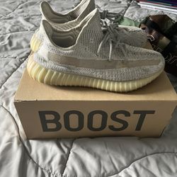 Yeezy 350 ( Lundmark)