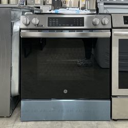GE 30 inch 5 burners 5.3 cu. ft. Slide-In Electric Range w/EasyWash Oven Tray Convection Oven