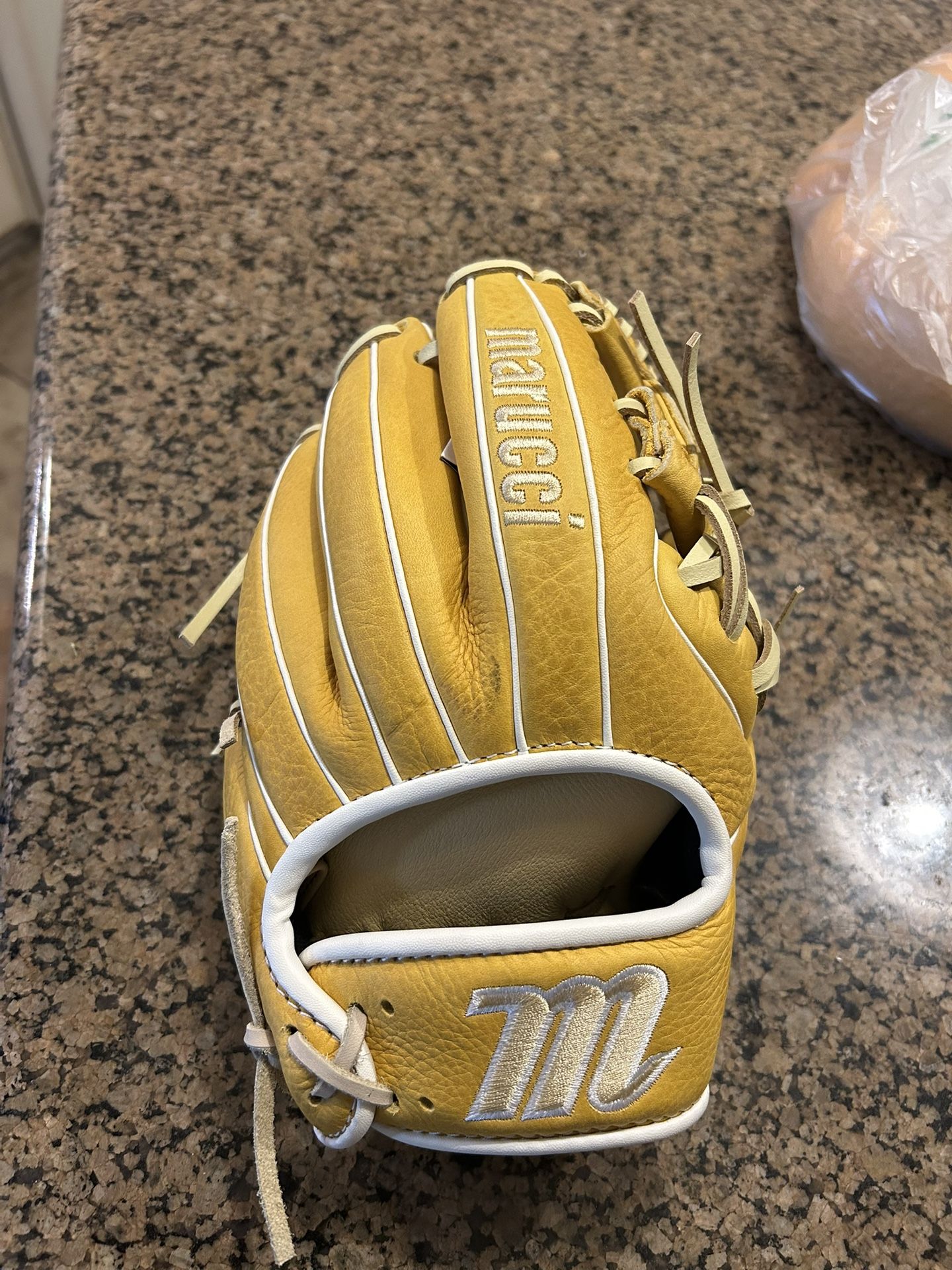 Marucci Acadia Series Youth Baseball Glove 11.25”