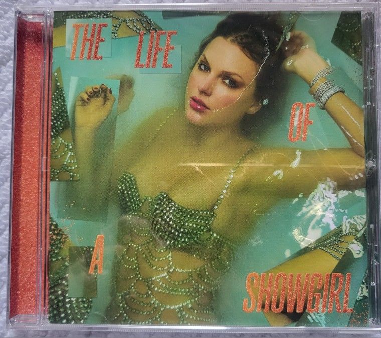 Taylor Swift CD ♡ The Life Of A Show Girl♡