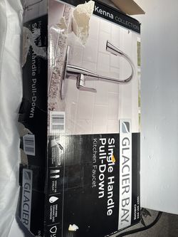 Glacier Bay Single Handle Pull-Down Kitchen Faucet