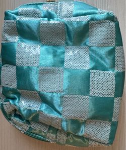 Cosmetic travel bag