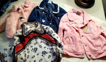 Baby girl bundle of clothes 3 months to 12 months