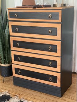Elegant 5 Drawer Dresser or Entry Furniture