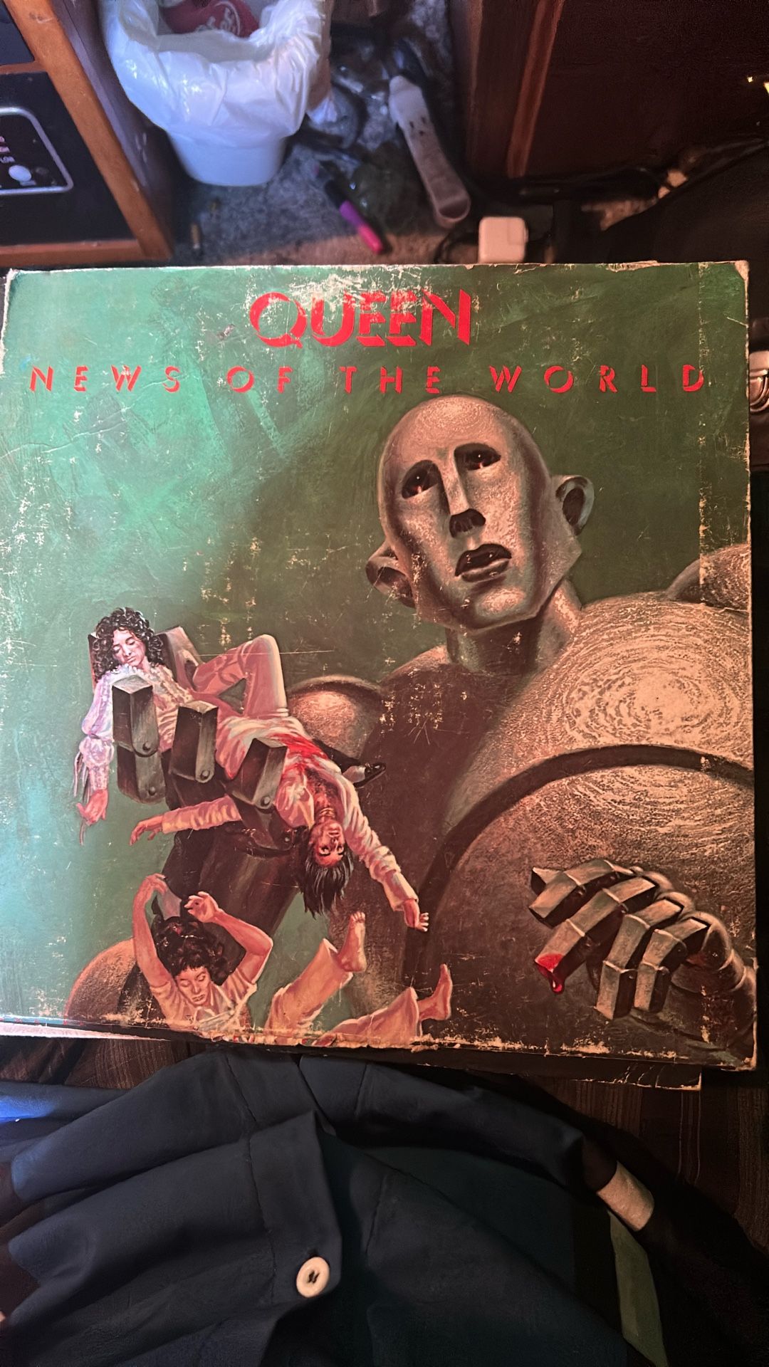 Queen News of The World Vinyl