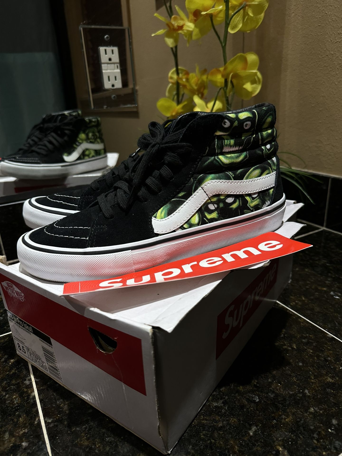 Supreme x Vans