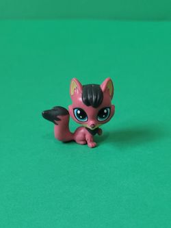 Littlest Pet Shop Authentic # 4145 Breena Bowerman Orange Black Mini Fox.