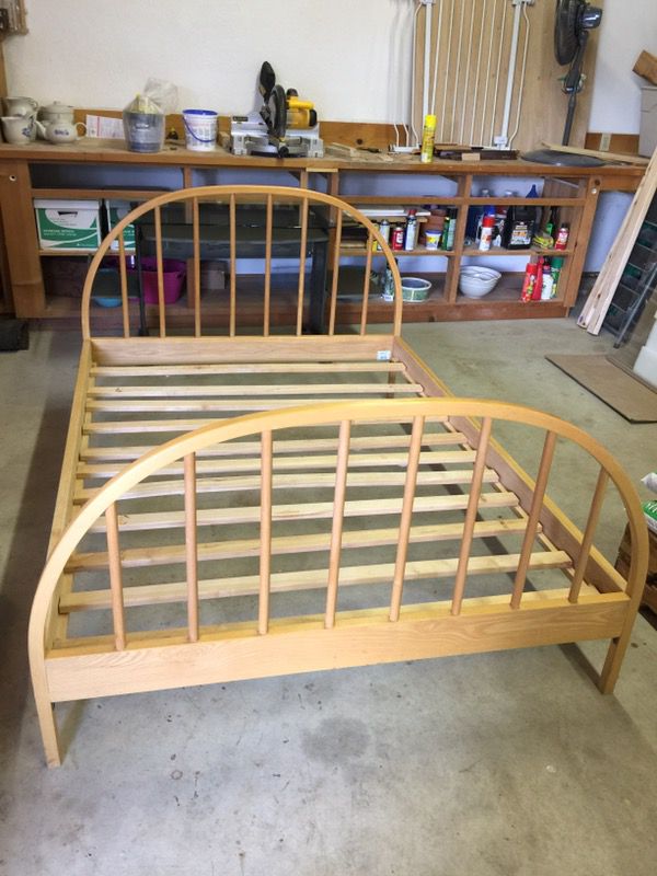 Vermont Tubbs Solid Ash Bed Frame For Sale In Kirkland Wa Offerup
