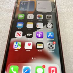 iPhone 11 factory unlocked to any carriers 64 GB good condition