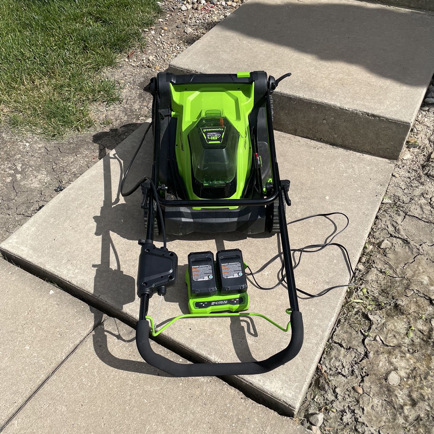 Greenworks 2 x 24V 17” Brushless Cordless (Push) Electric Lawn Mower,