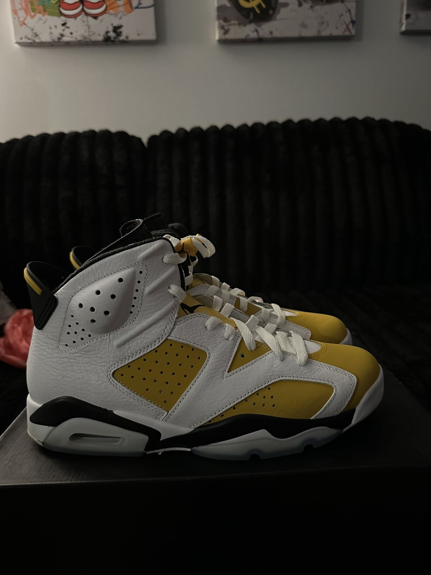 Jordan 6 Yellow Orachards