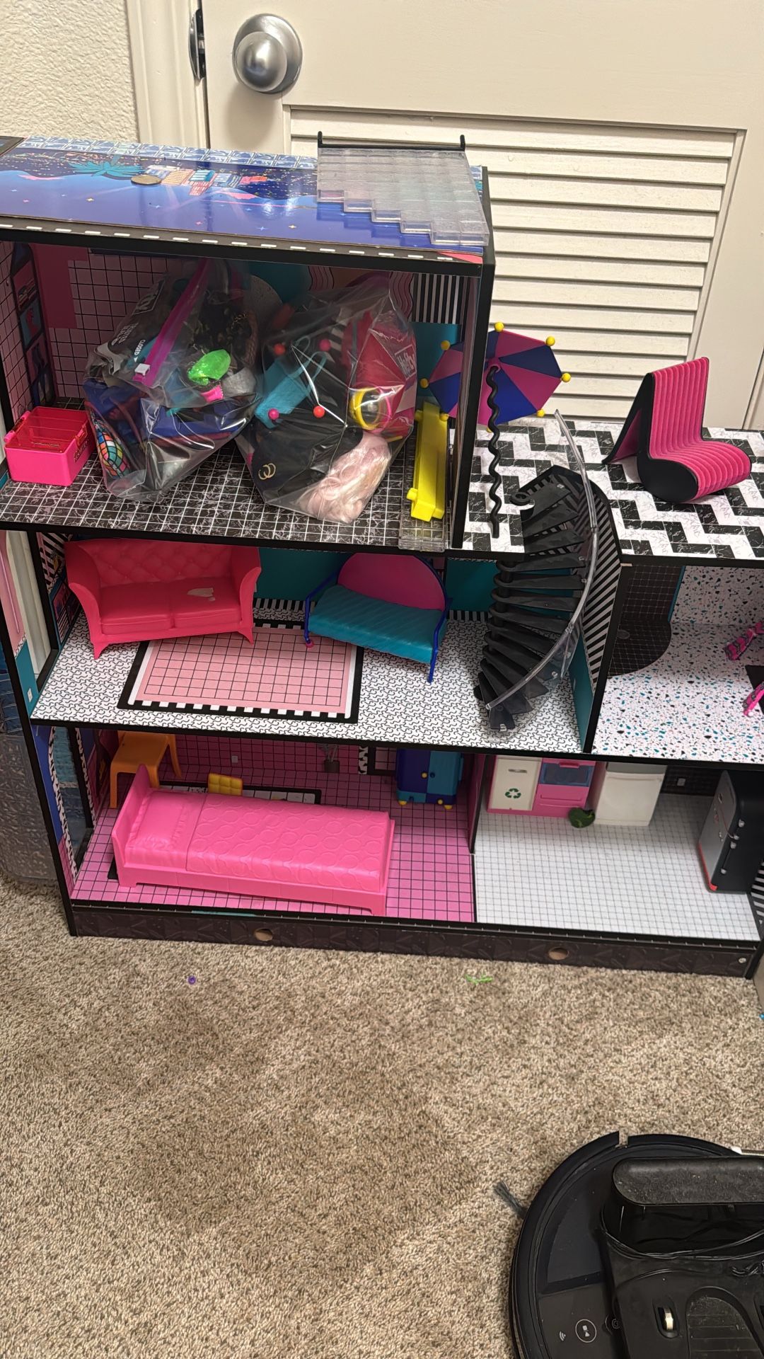 LOL dollhouse with Furniture