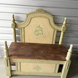 Beautiful Bench With Storage