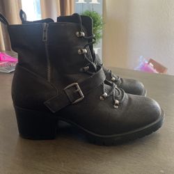 Torrid boots