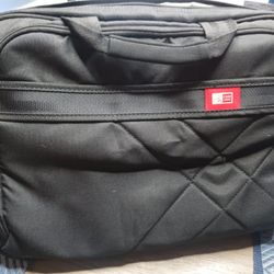 Case Logic Laptop Bag 