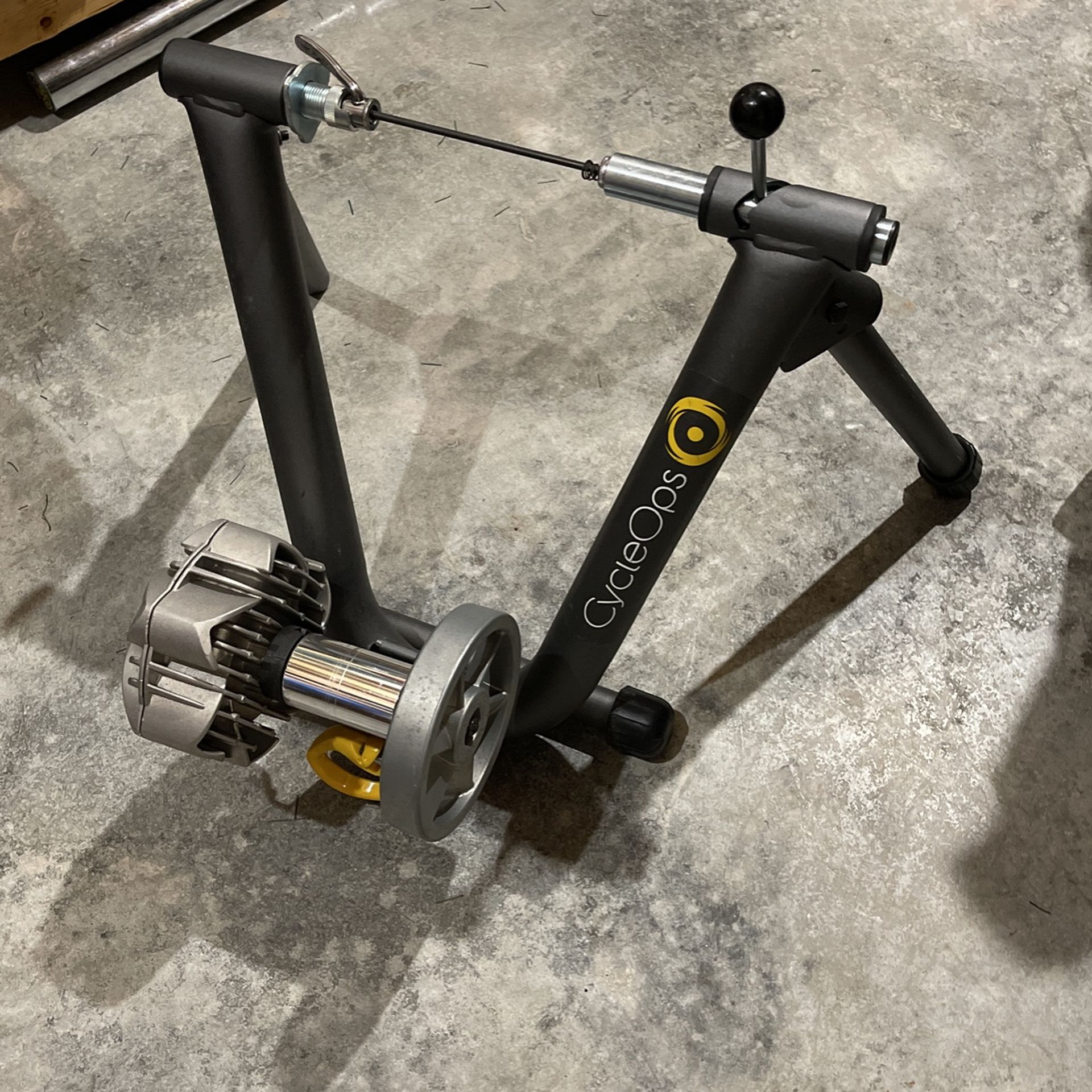 CycleOps  Bicycle Trainer -Complete 