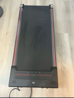 Q1 Under-Desk Treadmill