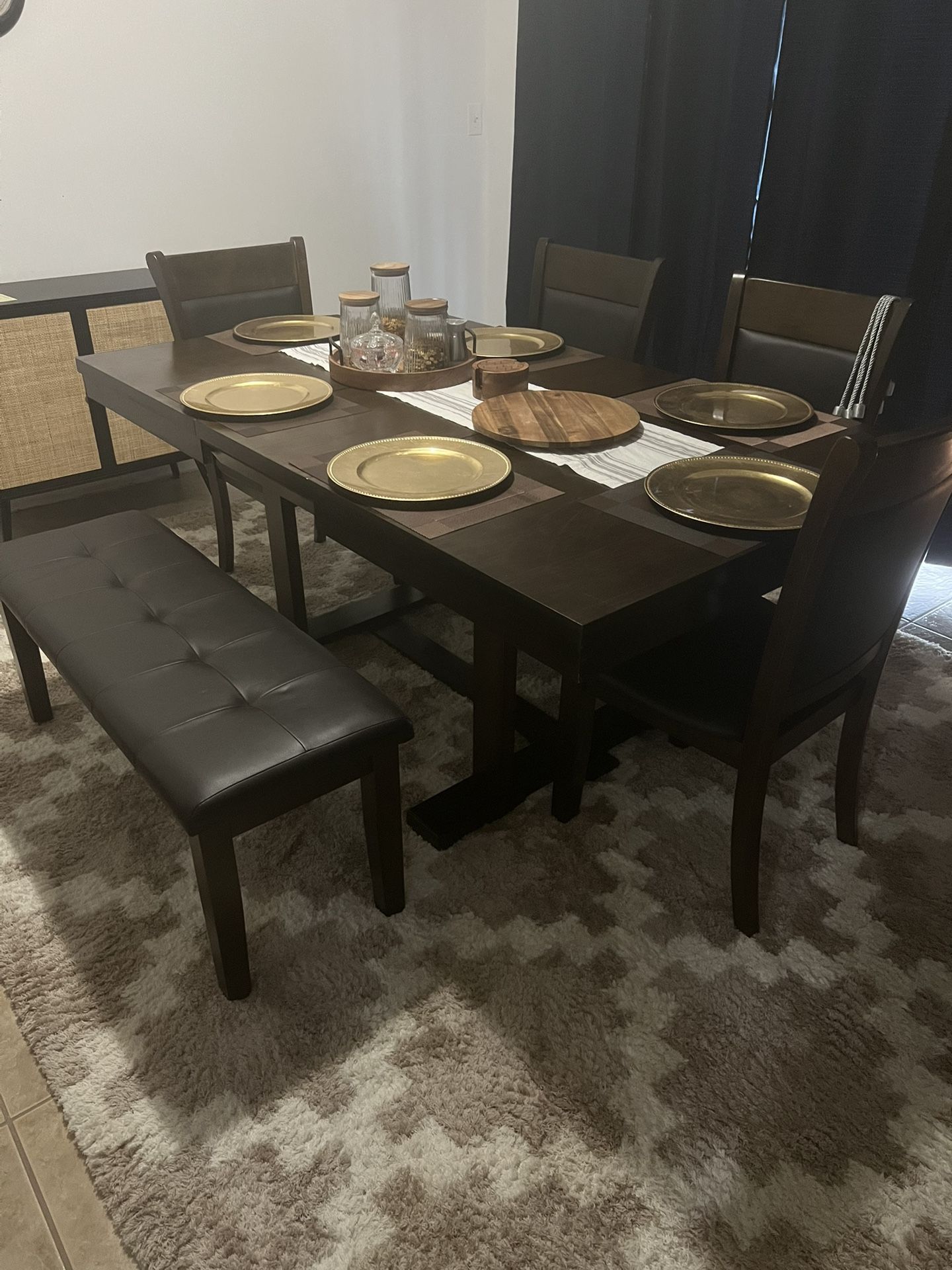 Dining Table Set For Sale 