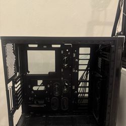 View 31  Tempered Glass Case By Thermaltake