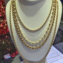 Assorted Solid Gold Chains 